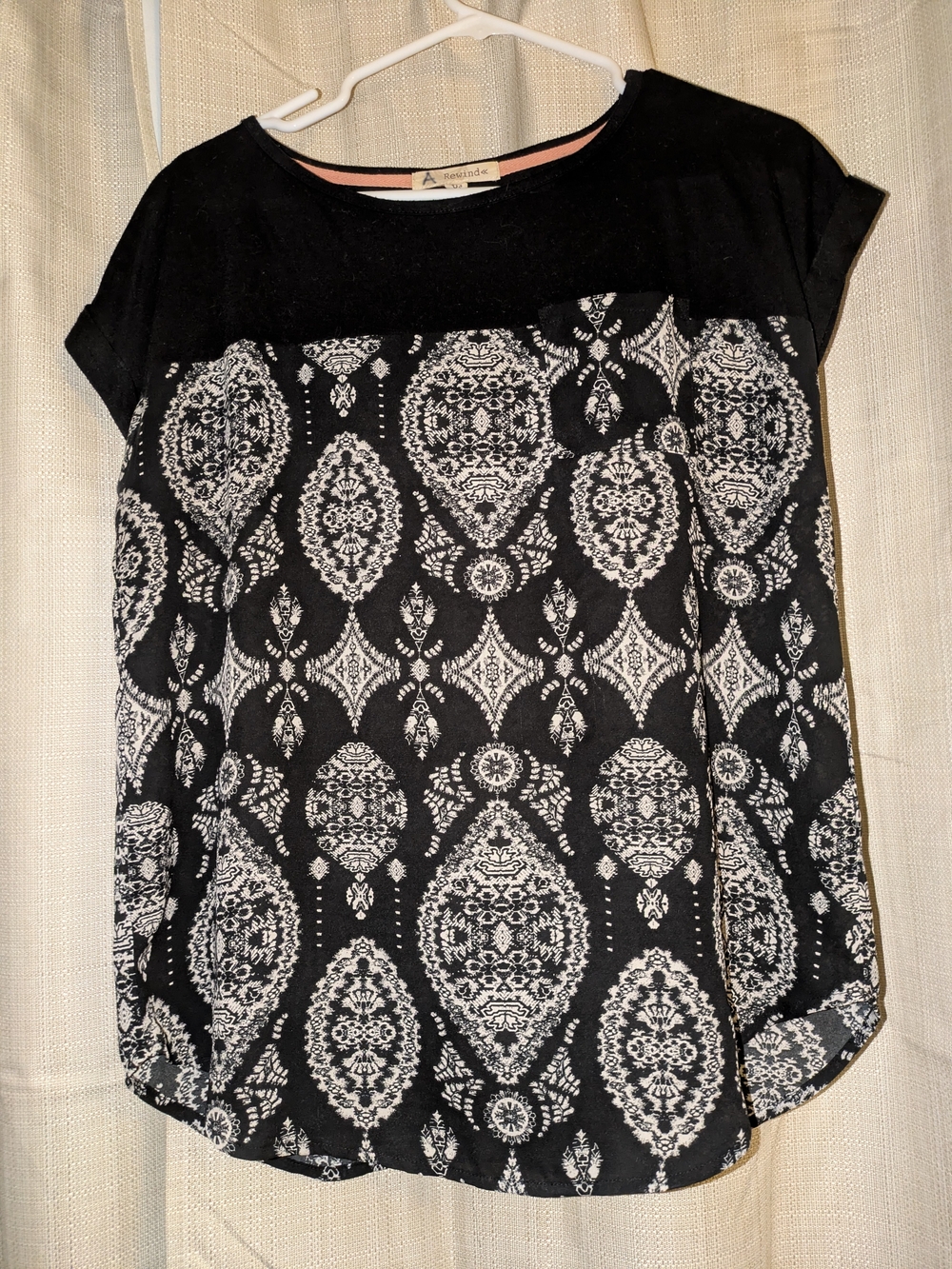 Rewind Black and White Short Sleeve Patterned Blouse